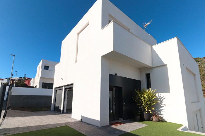 Casa en venta en Vegueta Cono Sur Tafira, Tafira de 3 habitaciones