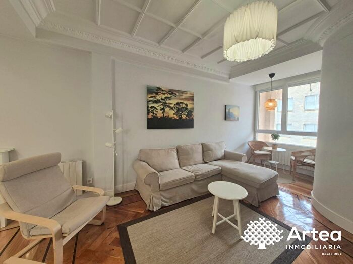 Casas en venta y pisos alquiler - 1