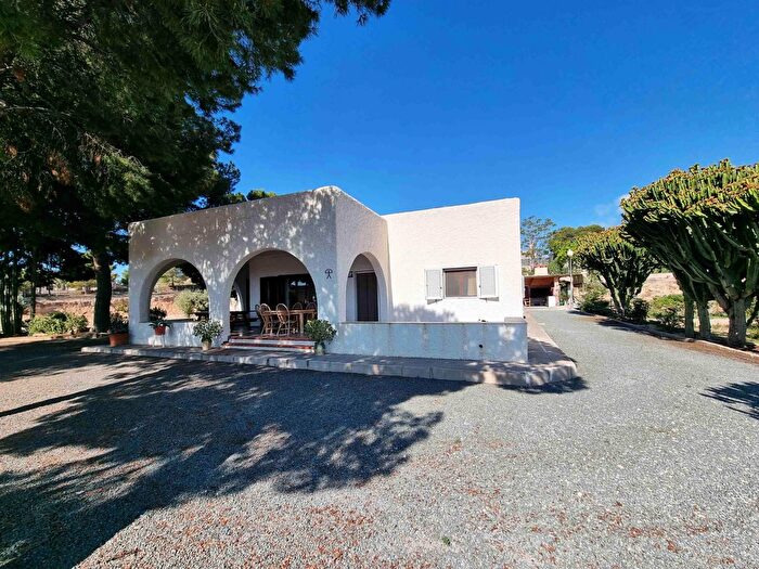 Casa en venta en Peña de las Águilas, Elche Elx de 4 habitaciones