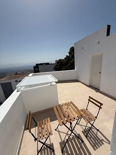 Casas en venta y pisos alquiler - 1