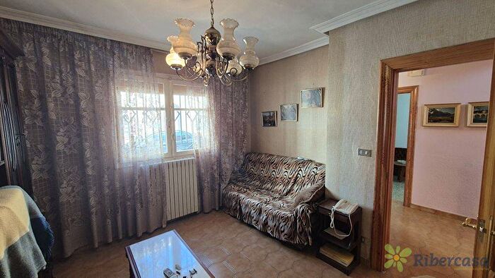 Casas en venta y pisos alquiler - 2
