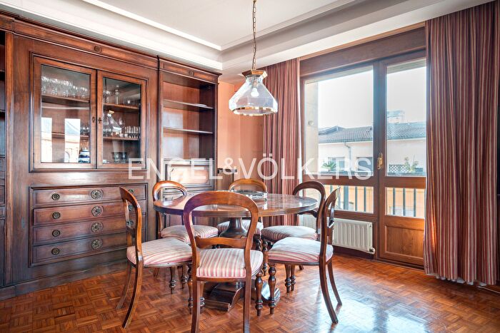 Casas en venta y pisos alquiler - 3
