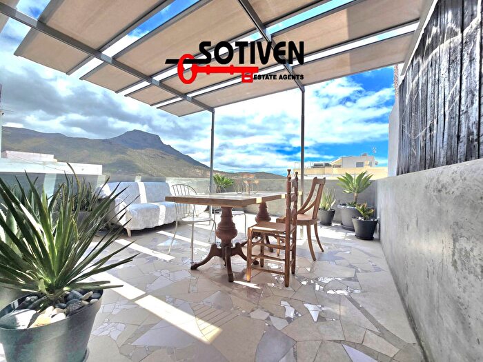 Casas en venta y pisos alquiler - 1