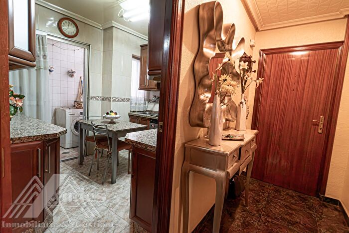 Casas en venta y pisos alquiler - 2