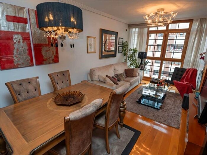 Casas en venta y pisos alquiler - 1
