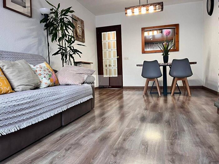 Casas en venta y pisos alquiler - 2
