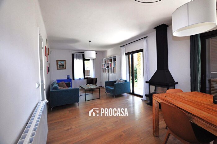 Casas en venta y pisos alquiler - 2