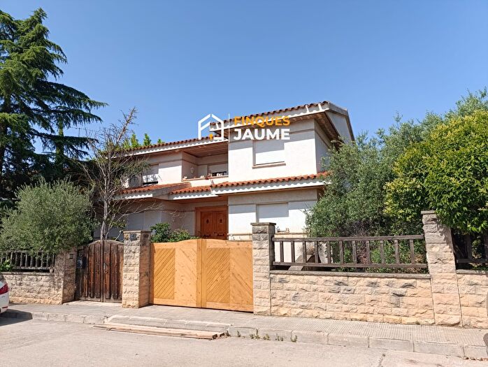 Casa en venta en Partides de Lleida, Raïmat de 4 habitaciones