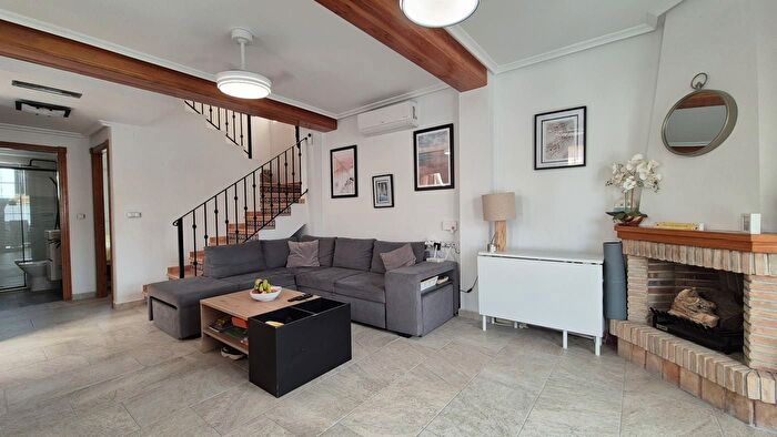 Casas en venta y pisos alquiler - 3