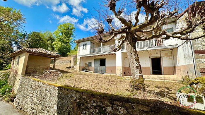 Casa en venta en Piloña, Asturias de 2 habitaciones