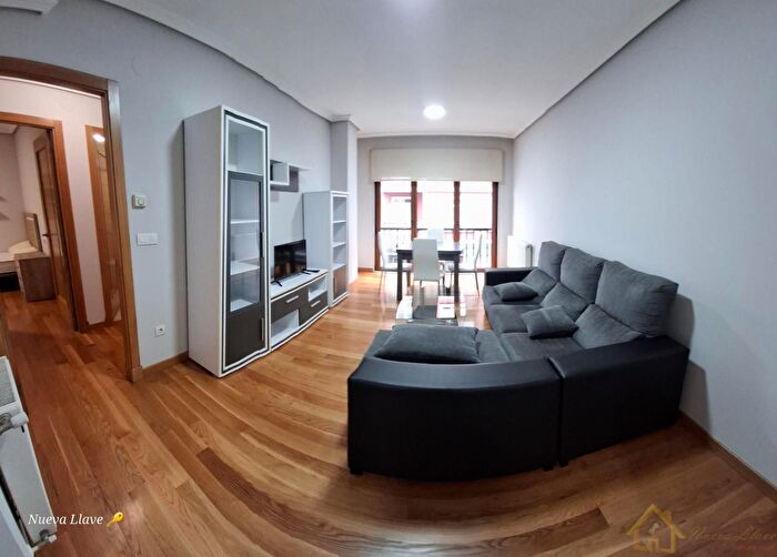 Piso en alquiler en A Piriganlla Albeiros Garabolos, Lugo Capital de 2 habitaciones