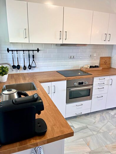 Casas en venta y pisos alquiler - 2