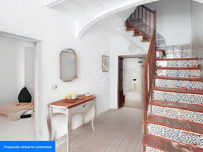 Casas en venta y pisos alquiler - 3