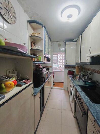 Casas en venta y pisos alquiler - 2