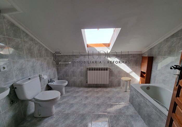 Casas en venta y pisos alquiler - 2