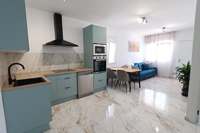 Casas en venta y pisos alquiler - 2