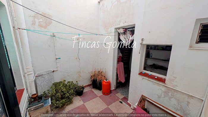 Casas en venta y pisos alquiler - 1