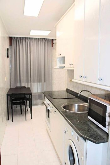 Casas en venta y pisos alquiler - 2