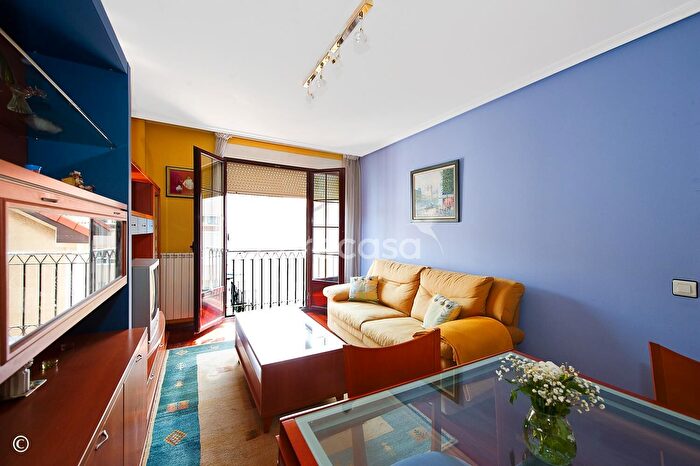 Casas en venta y pisos alquiler - 1