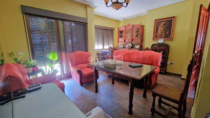 Casas en venta y pisos alquiler - 2