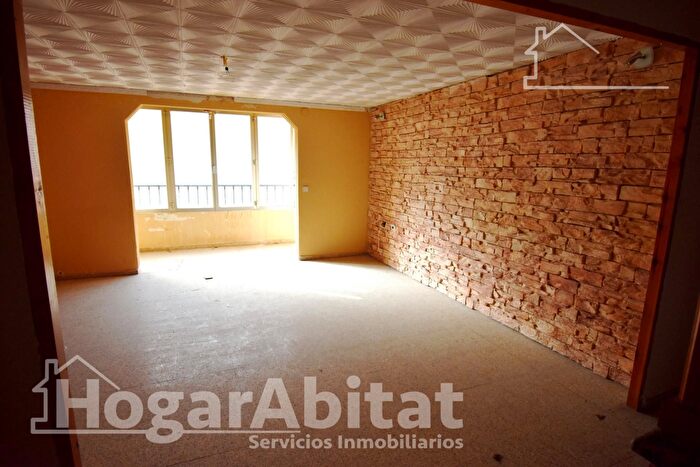 Casas en venta y pisos alquiler - 1
