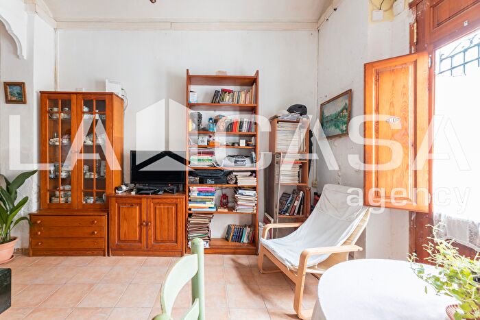 Casas en venta y pisos alquiler - 1