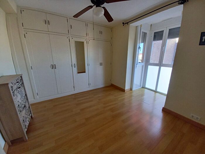 Piso en alquiler en PonienteSur, Ciudad Jardín Zoco de 3 habitaciones