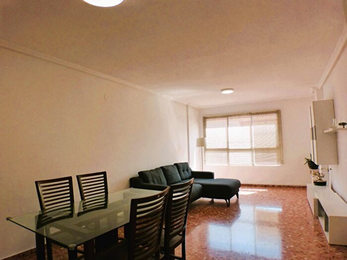Piso en alquiler en Benalúa Babel, Benalúa