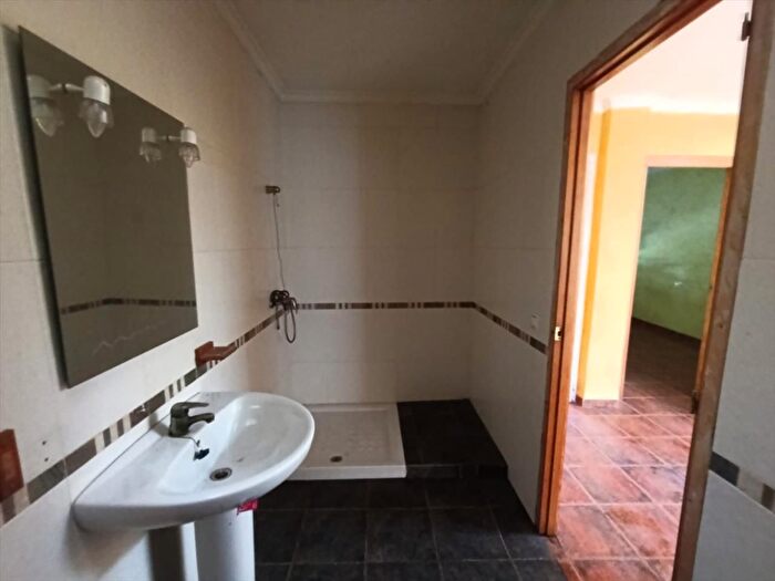 Casa en venta en Alberic, Valencia de 4 habitaciones
