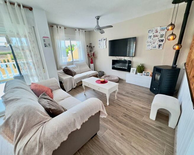 Casas en venta y pisos alquiler - 2