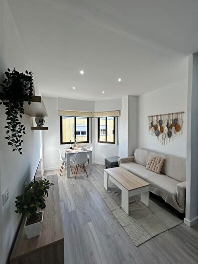 Casas en venta y pisos alquiler - 1