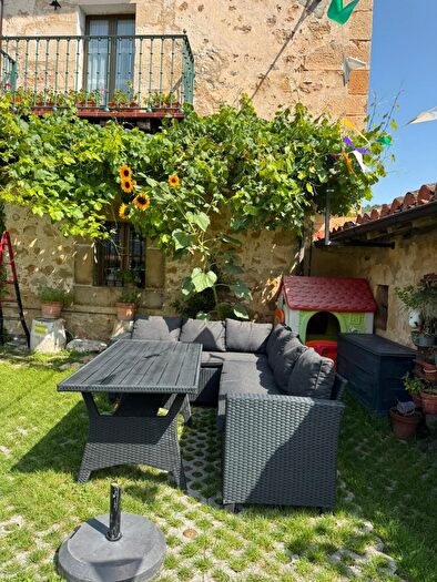 Casas en venta y pisos alquiler - 2