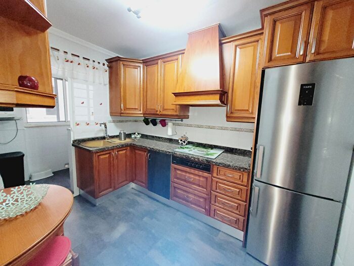 Casas en venta y pisos alquiler - 2