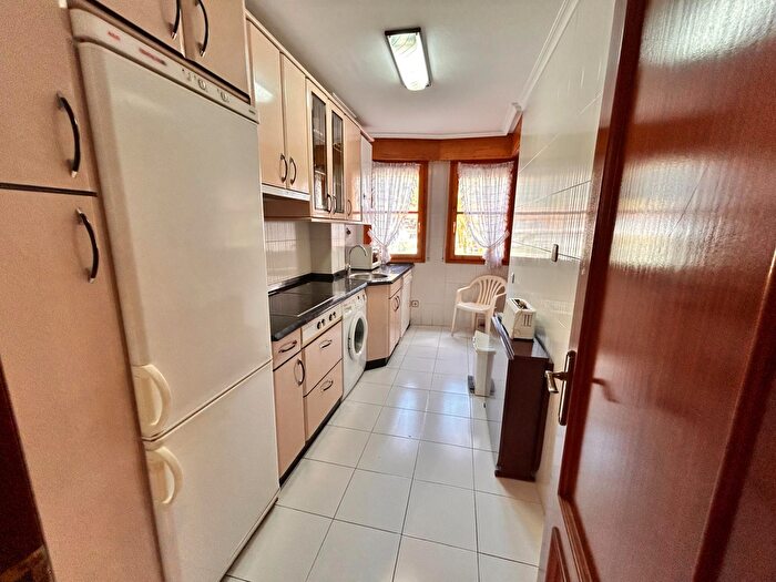 Casas en venta y pisos alquiler - 3