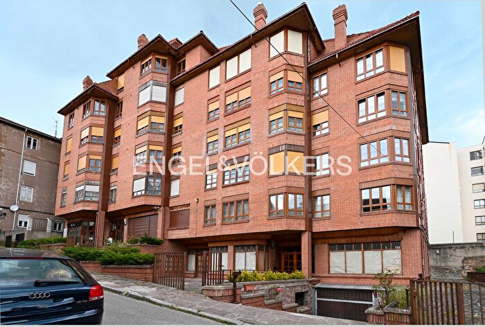 Piso en venta en Reinosa, Cantabria de 2 habitaciones