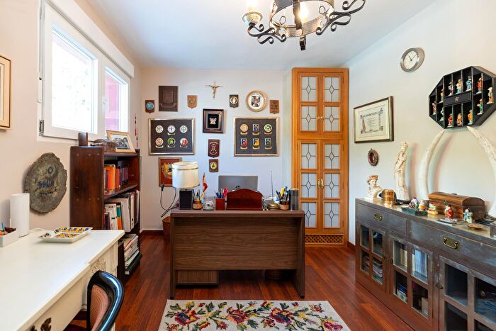 Casas en venta y pisos alquiler - 2