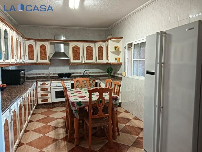 Casas en venta y pisos alquiler - 2