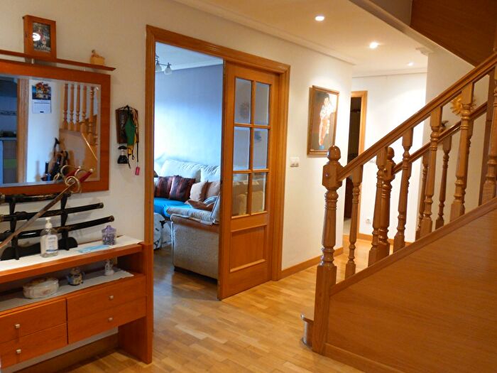Casas en venta y pisos alquiler - 2