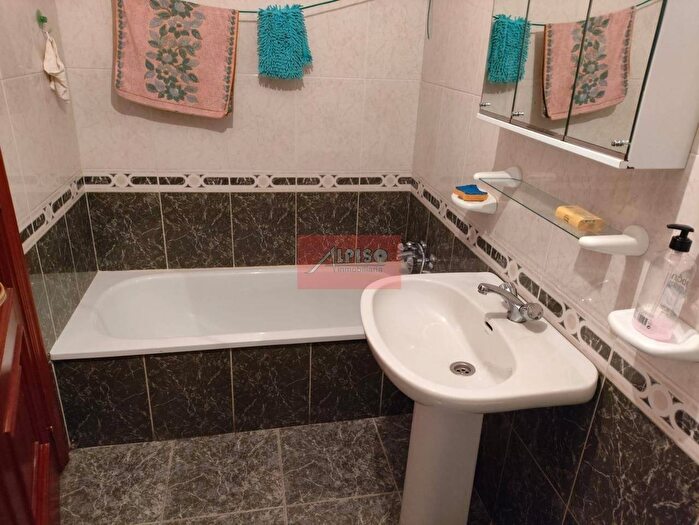 Casas en venta y pisos alquiler - 2