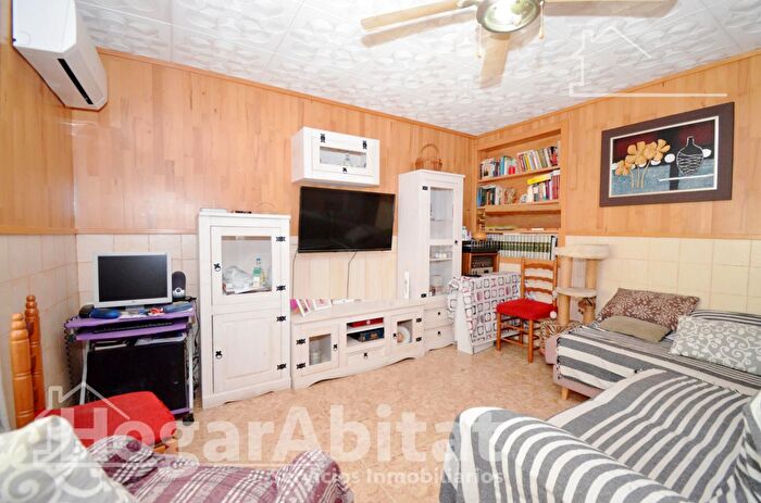 Casas en venta y pisos alquiler - 3