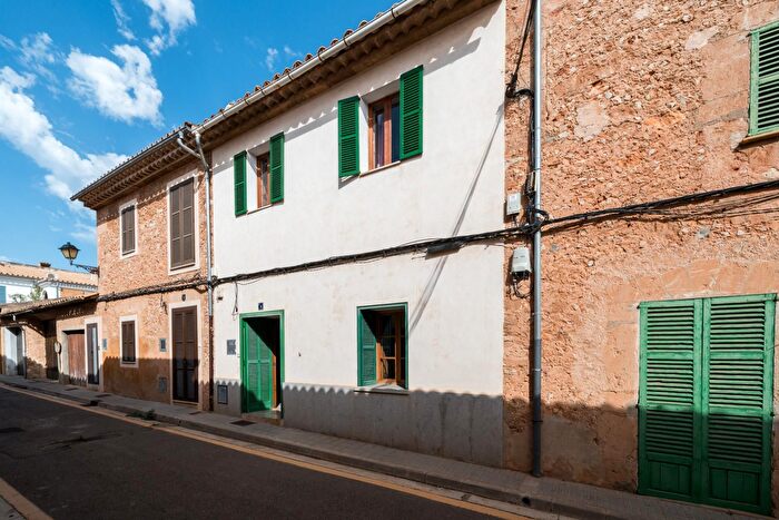 Casas en venta y pisos alquiler - 1