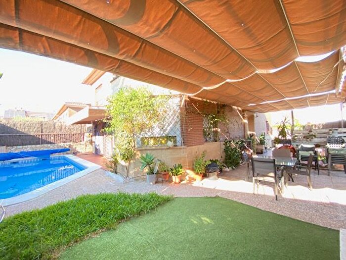 Casa en venta en Avenida Elvas, Badajoz Capital de 5 habitaciones