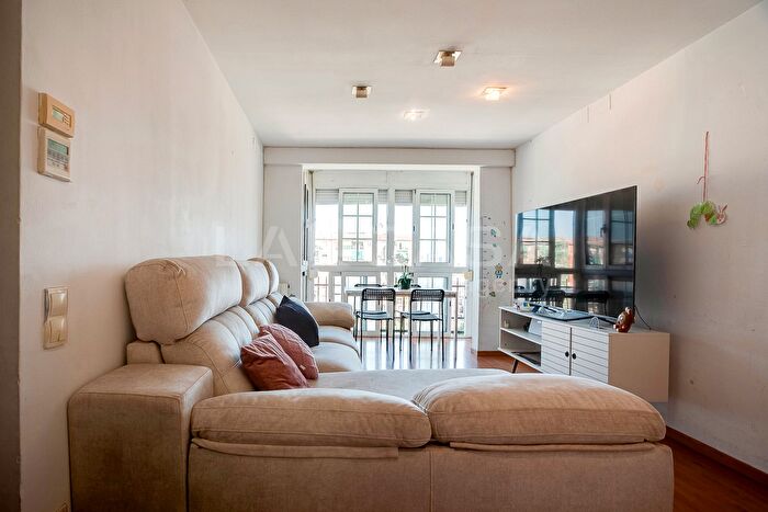 Piso en venta en Besós, Sant Adrià de Besòs de 3 habitaciones