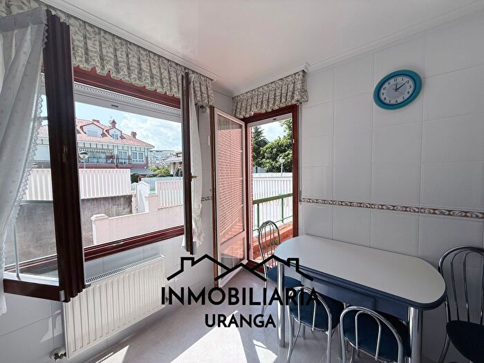 Casas en venta y pisos alquiler - 3