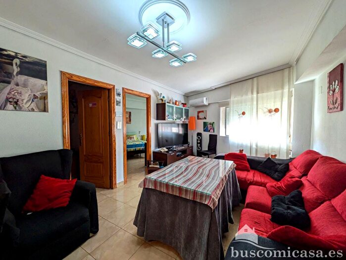 Casas en venta y pisos alquiler - 1
