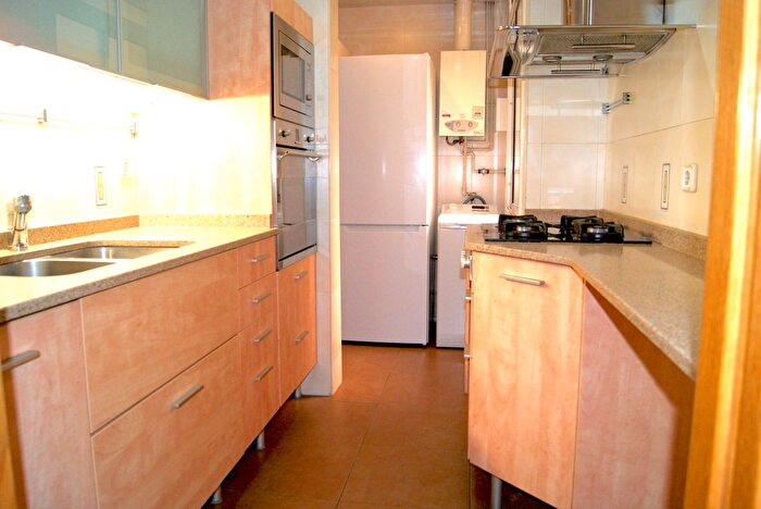 Casas en venta y pisos alquiler - 2