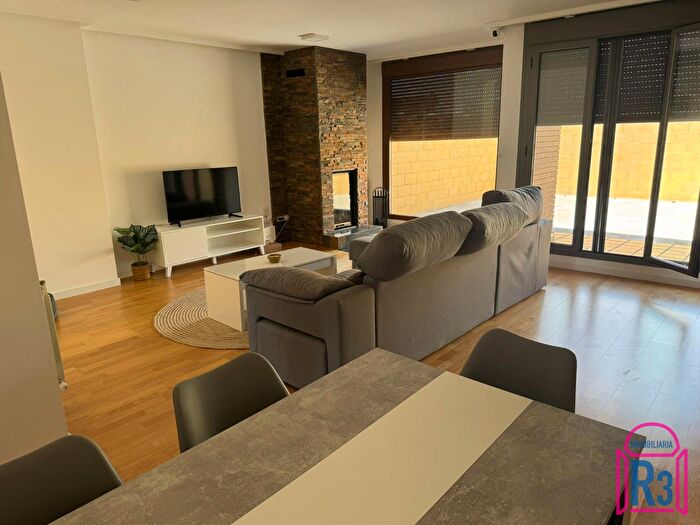 Casas en venta y pisos alquiler - 2