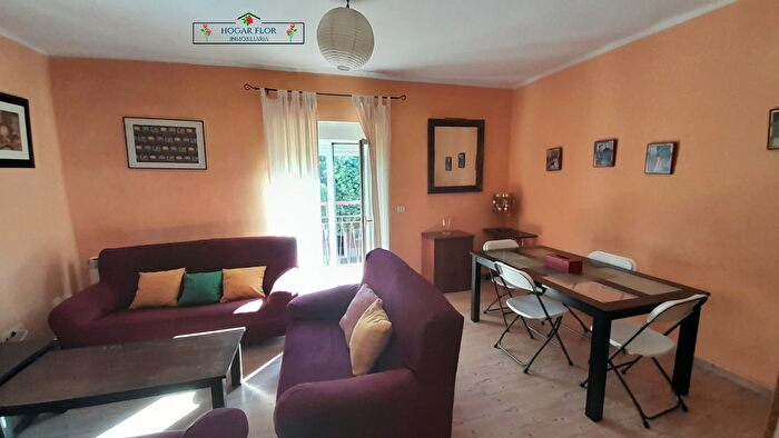 Casas en venta y pisos alquiler - 3