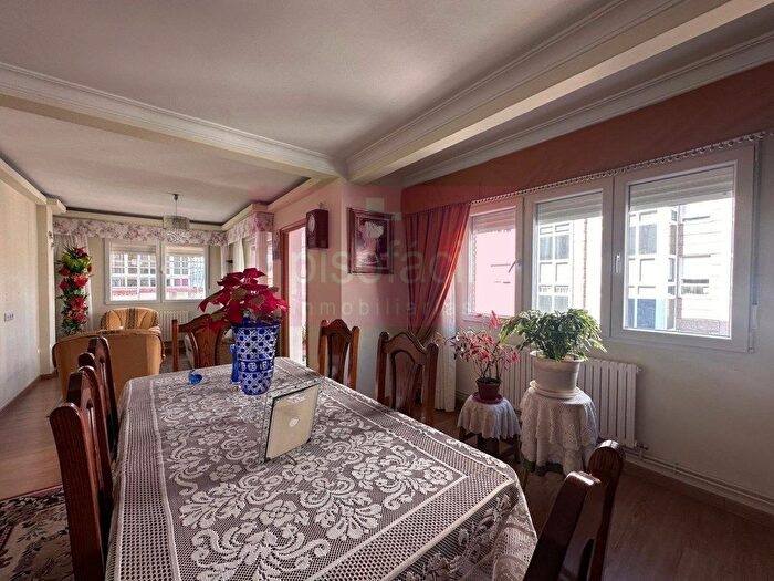 Casas en venta y pisos alquiler - 3