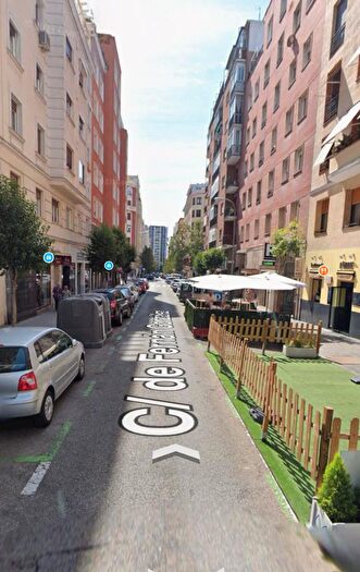 Piso en venta en Retiro, Ibiza de Madrid de 3 habitaciones
